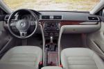 Volkswagen Passat 2.5L SEL Premium 2012 года